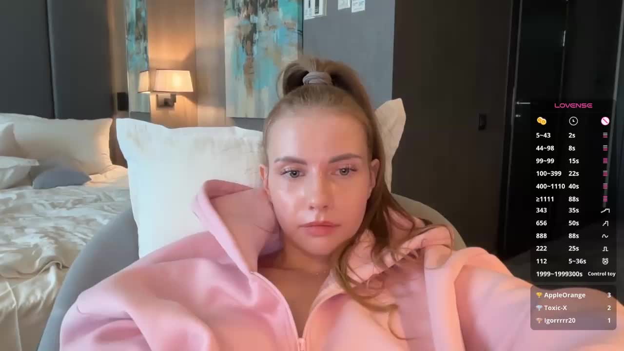 VikkiExtraCheese Live Sex April 23, 2026