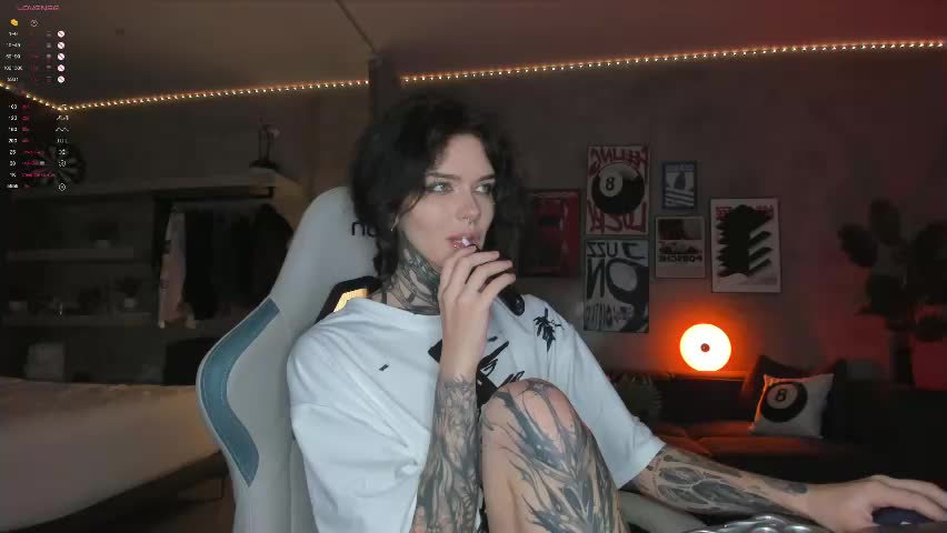 uwu_eva Live Sex April 23, 2026