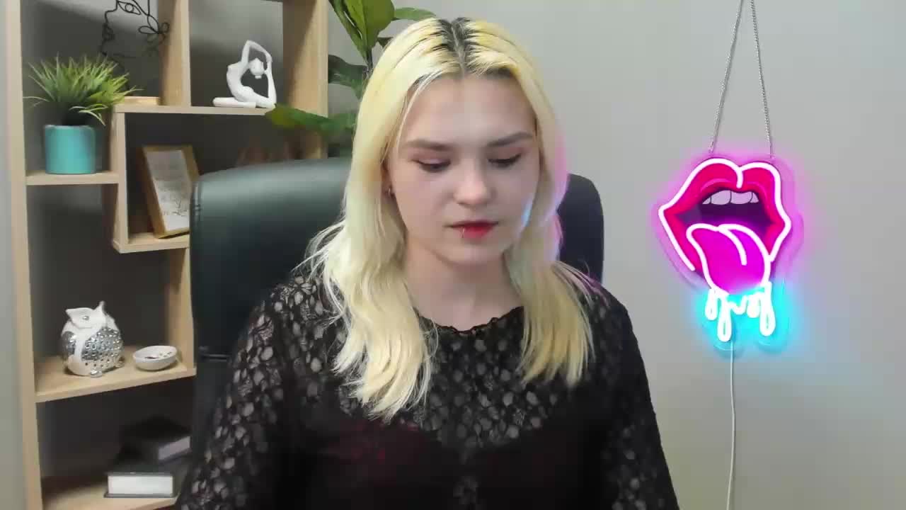 SweetLilyxo Live Sex April 23, 2026