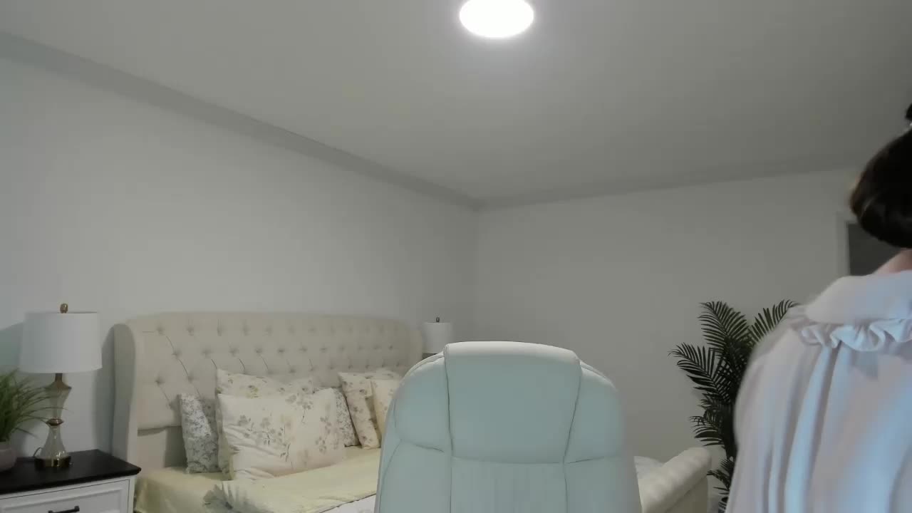 -Michelle- Live Sex April 23, 2026