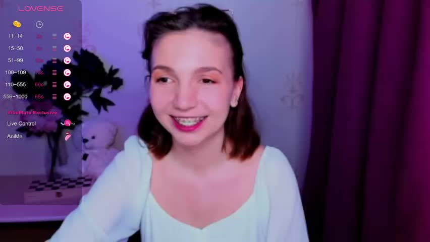 kindhazelhere_ Live Sex April 24, 2026