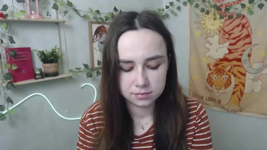 veryveryvery_shy Live Sex April 24, 2026