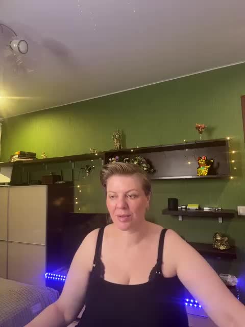 Veronika_Gold Live Sex April 24, 2026