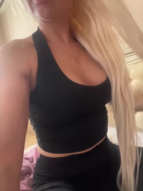 AlisaKisa555 Live Sex April 24, 2026