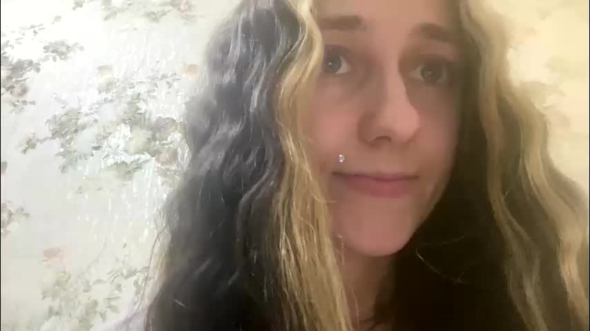 viktoria9898 Live Sex April 24, 2026