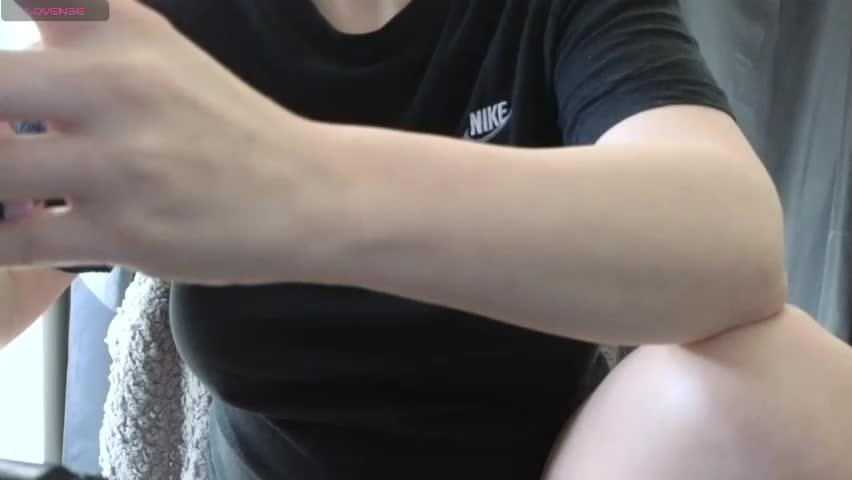 mia_g0ld Live Sex April 24, 2026