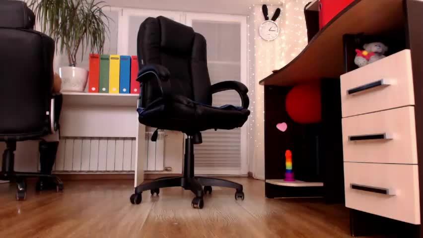 hottdoll611 Live Sex April 24, 2026