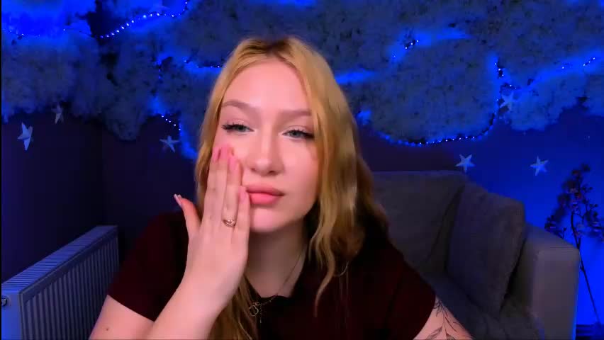 playful_sophie Live Sex April 24, 2026