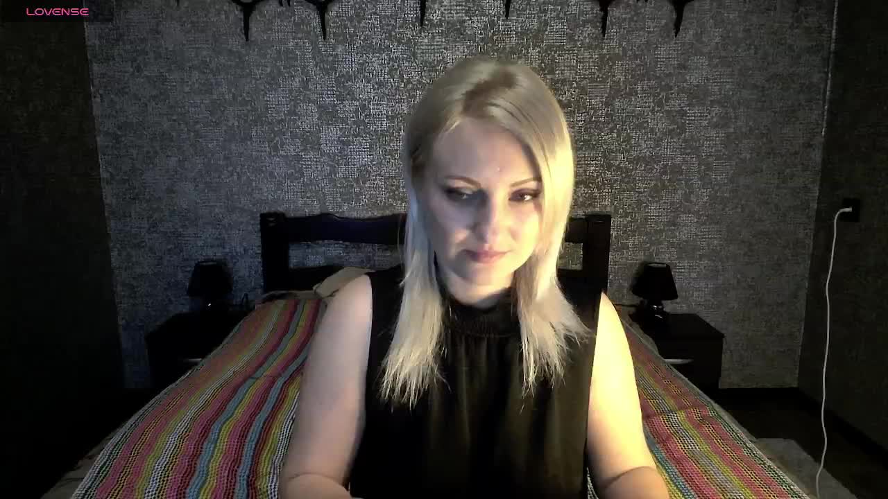 AnnaDeVille Live Sex April 24, 2026