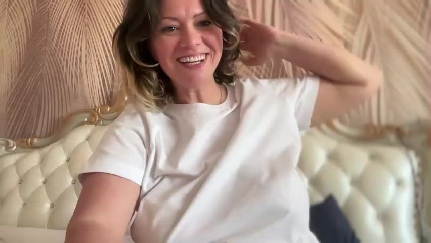 kiradivine Live Sex April 24, 2026