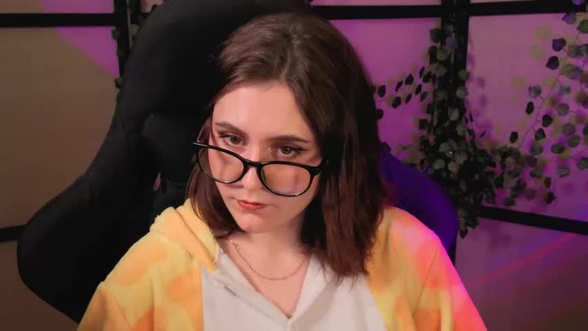 diana_floweri Live Sex April 24, 2026