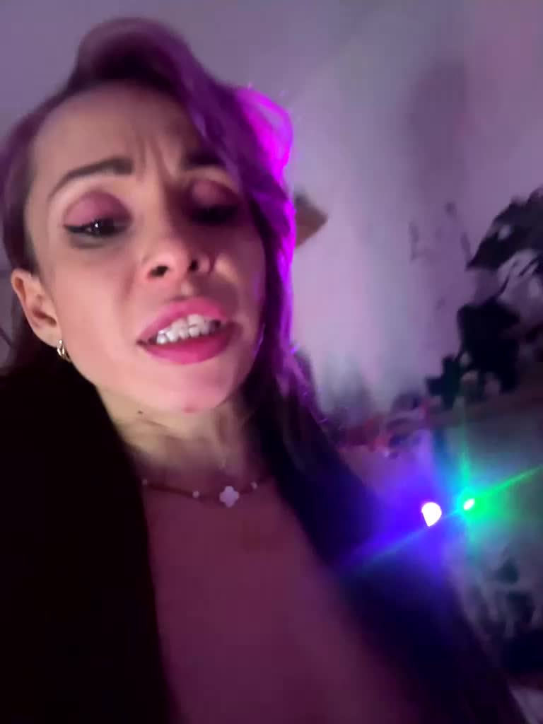 VIP17CoupleDream Live Sex April 24, 2026