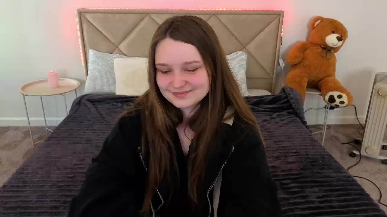 MagikPeachh Live Sex April 24, 2026