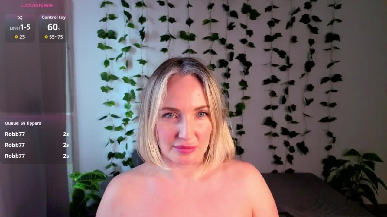 MonikaFoxys Live Sex April 24, 2026