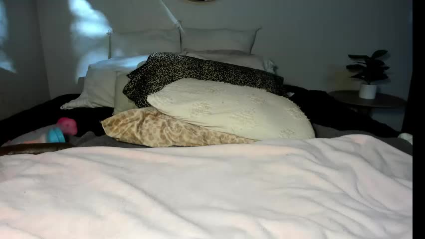 sexxylaurab Live Sex April 24, 2026