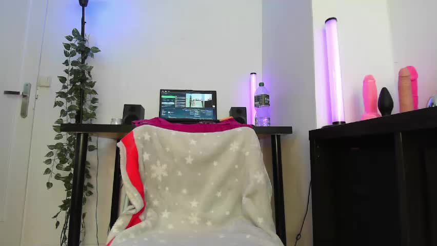 peachyym Live Sex April 24, 2026
