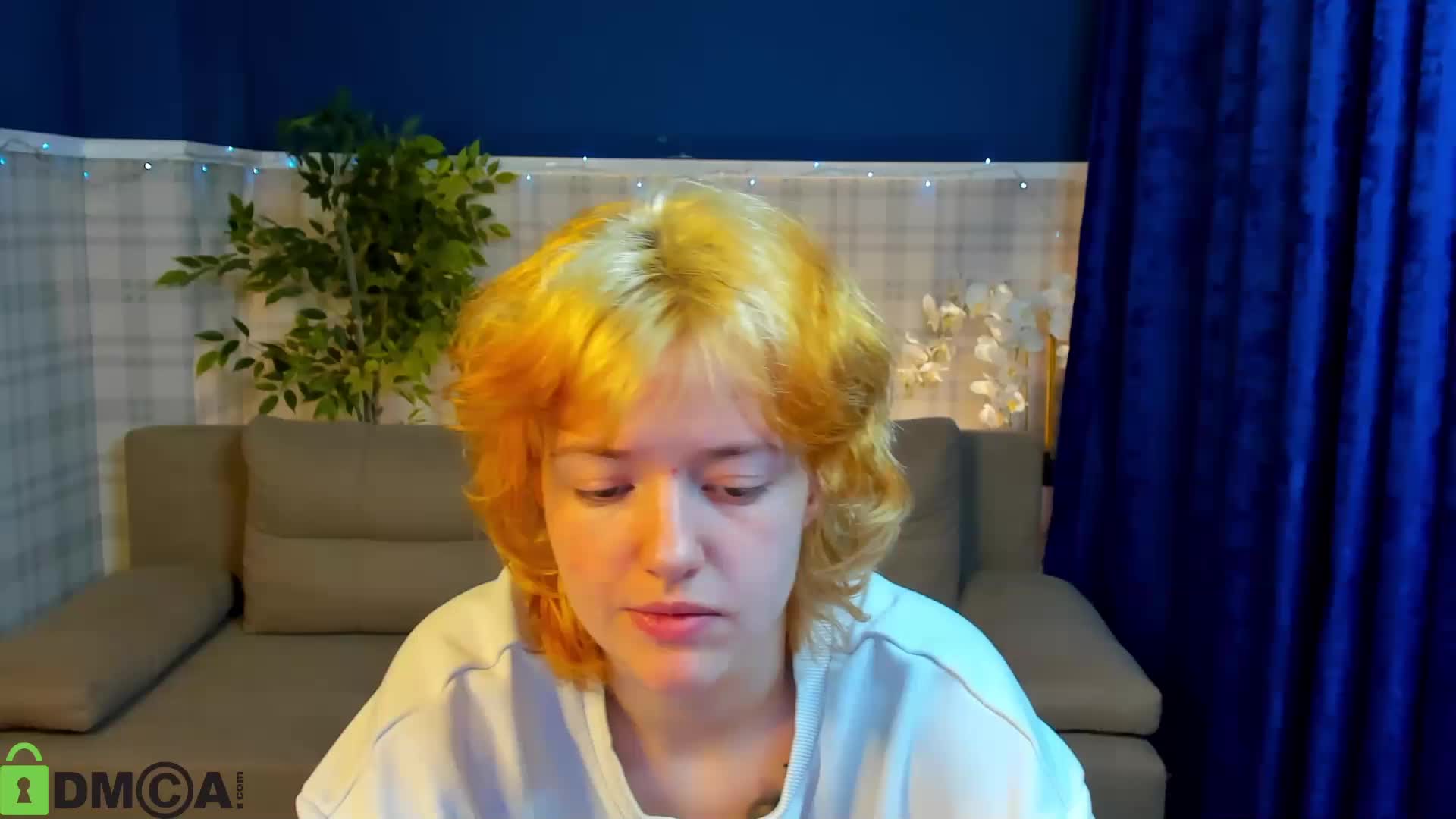 LunaaBee Live Sex April 25, 2026
