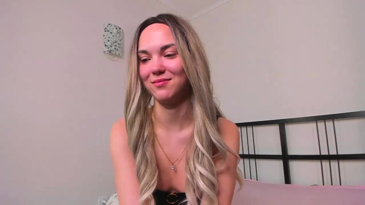 FloraAmbers Live Sex April 25, 2026