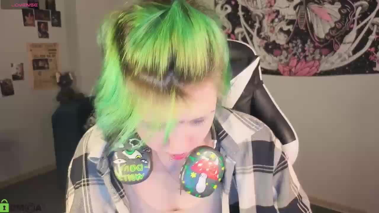 CarolineRichter Live Sex April 25, 2026