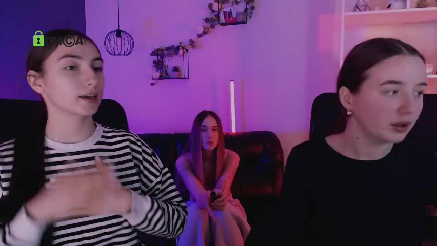 leslie_bird Live Sex April 25, 2026