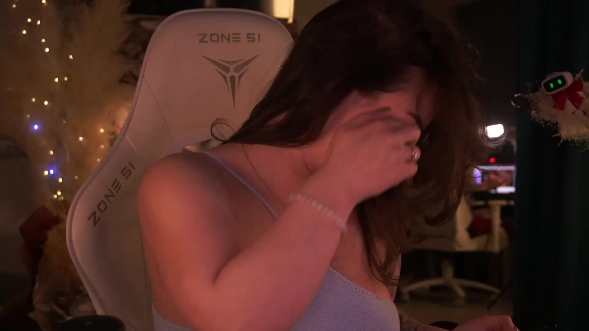 MiniNika Live Sex April 25, 2026