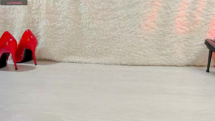 nylony_queeny Live Sex April 26, 2026