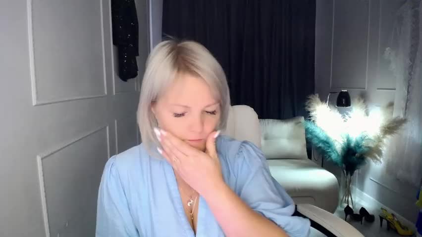emmmam Live Sex April 26, 2026