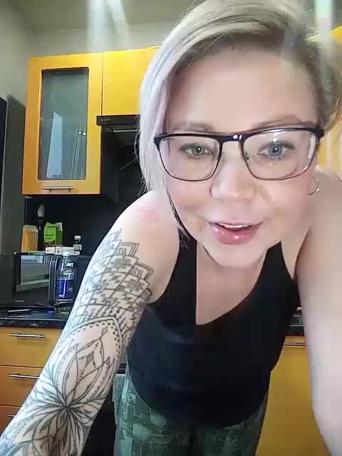 TilyTily Live Sex April 26, 2026