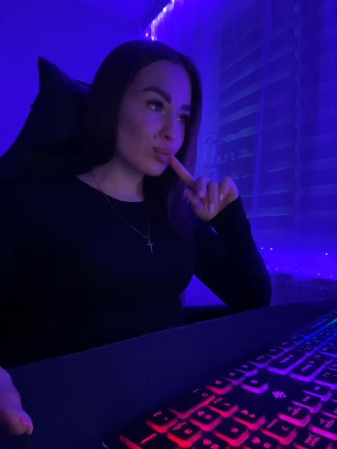Polichkaaaa Live Sex April 26, 2026