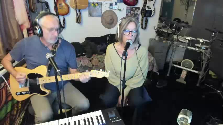 win2win Live Sex April 27, 2026