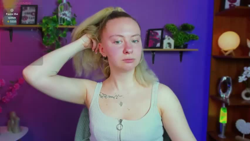 mila_glow Live Sex April 27, 2026