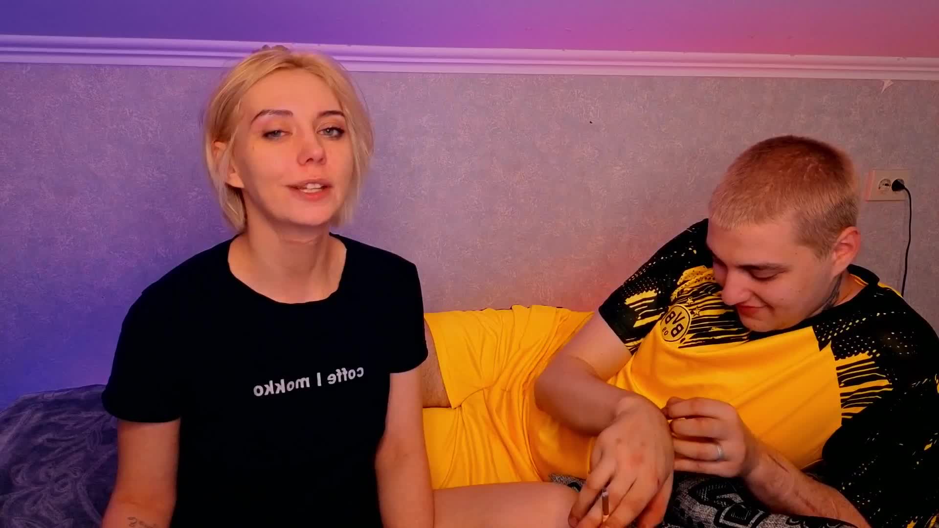 BlondIce Live Sex April 27, 2026