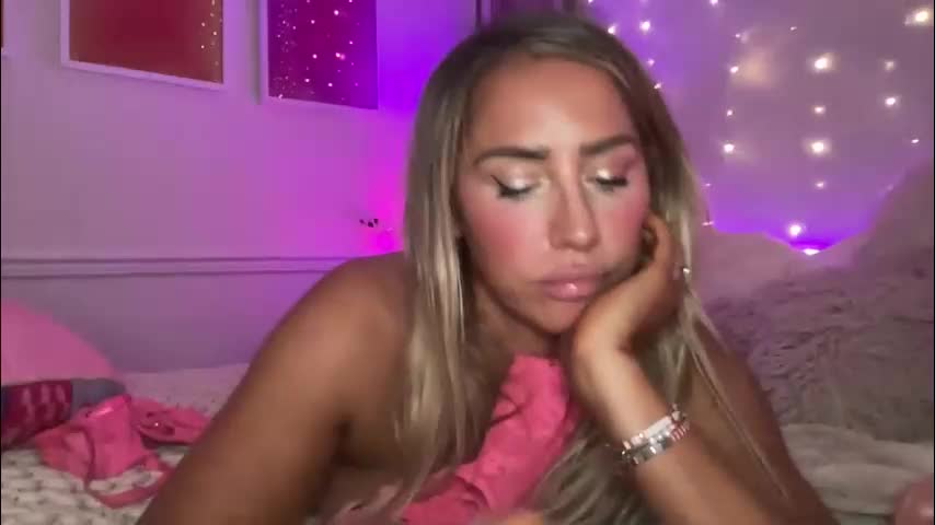 sexygoodvibebabe69 Live Sex April 27, 2026