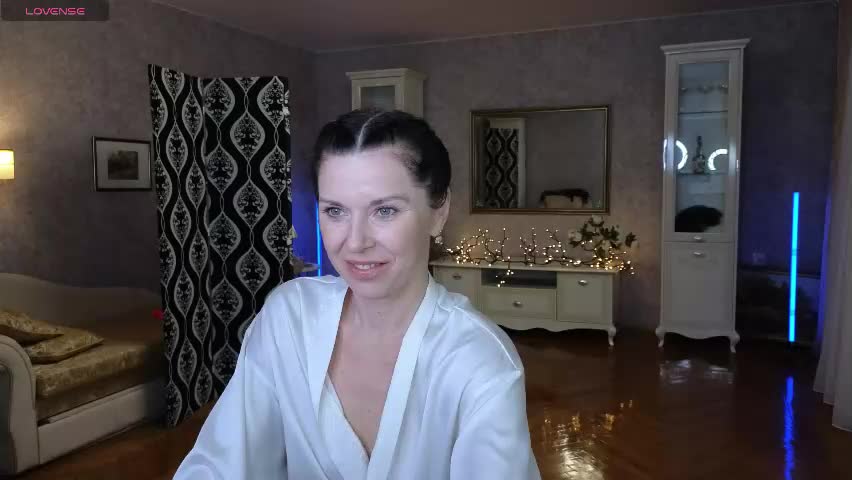 lina_flore Live Sex April 27, 2026
