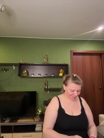 Veronika_Gold Live Sex April 27, 2026