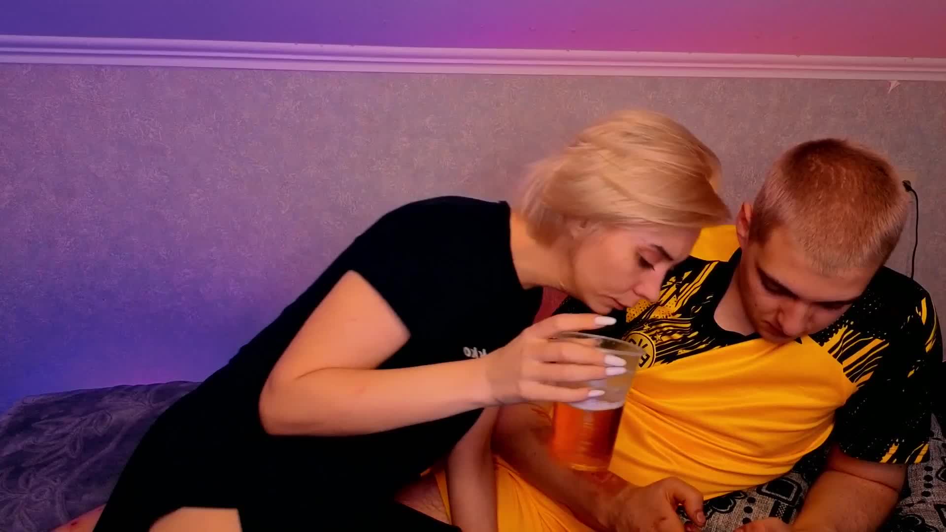 BlondIce Live Sex April 27, 2026