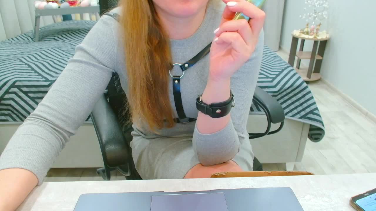 JuicyGloss Live Sex April 27, 2026
