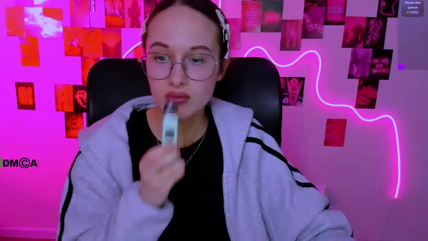 mona_cloud Live Sex April 27, 2026