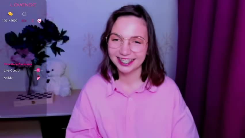 kindhazelhere_ Live Sex April 27, 2026