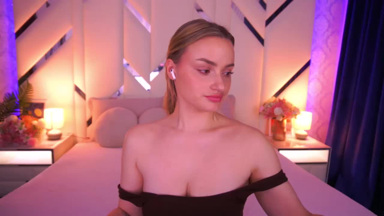 FloraGreys Live Sex April 27, 2026