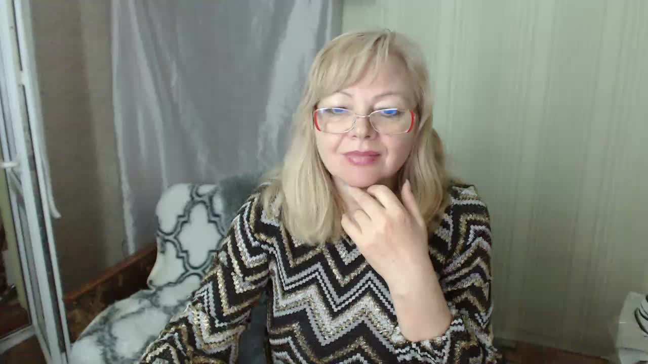 EvelynLoveShy Live Sex April 28, 2026