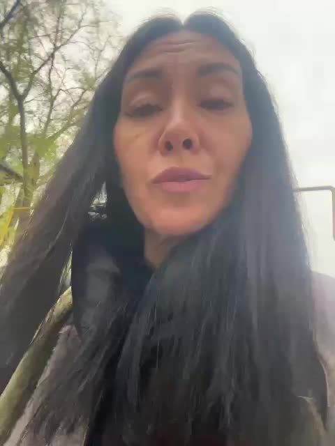 Karolina_Milf Live Sex April 28, 2026