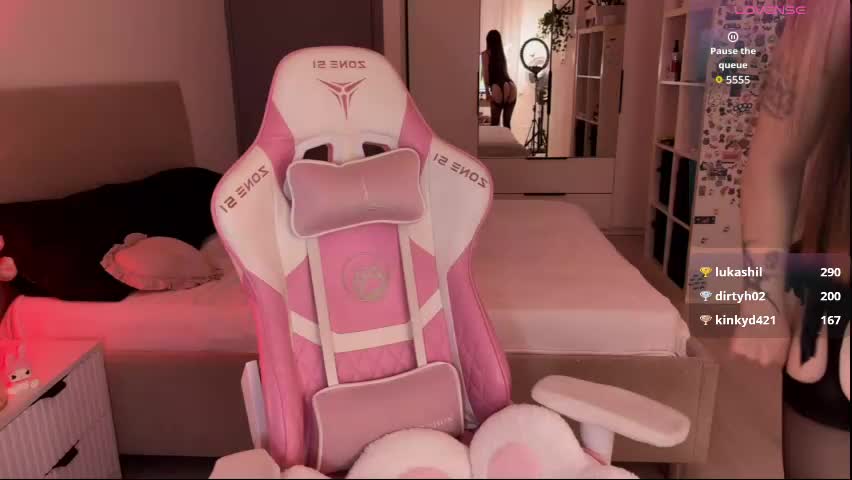 lisa_moons Live Sex April 28, 2026
