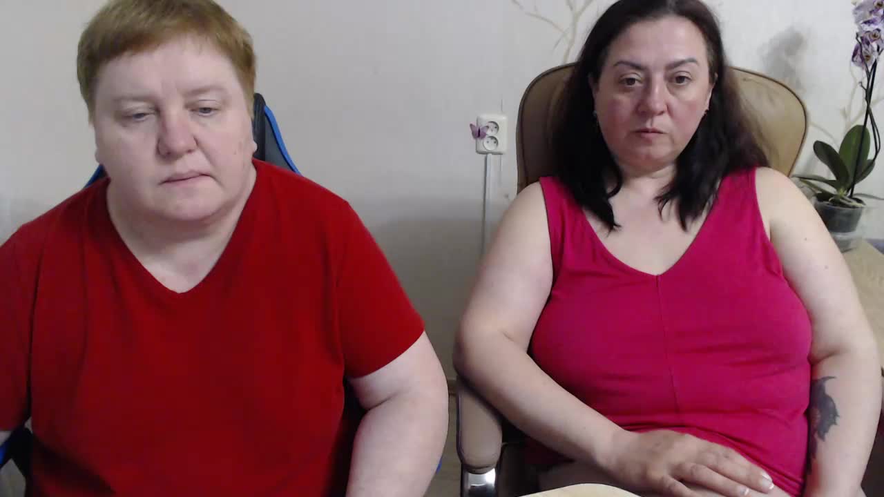 XMollyJaneEX Live Sex April 28, 2026