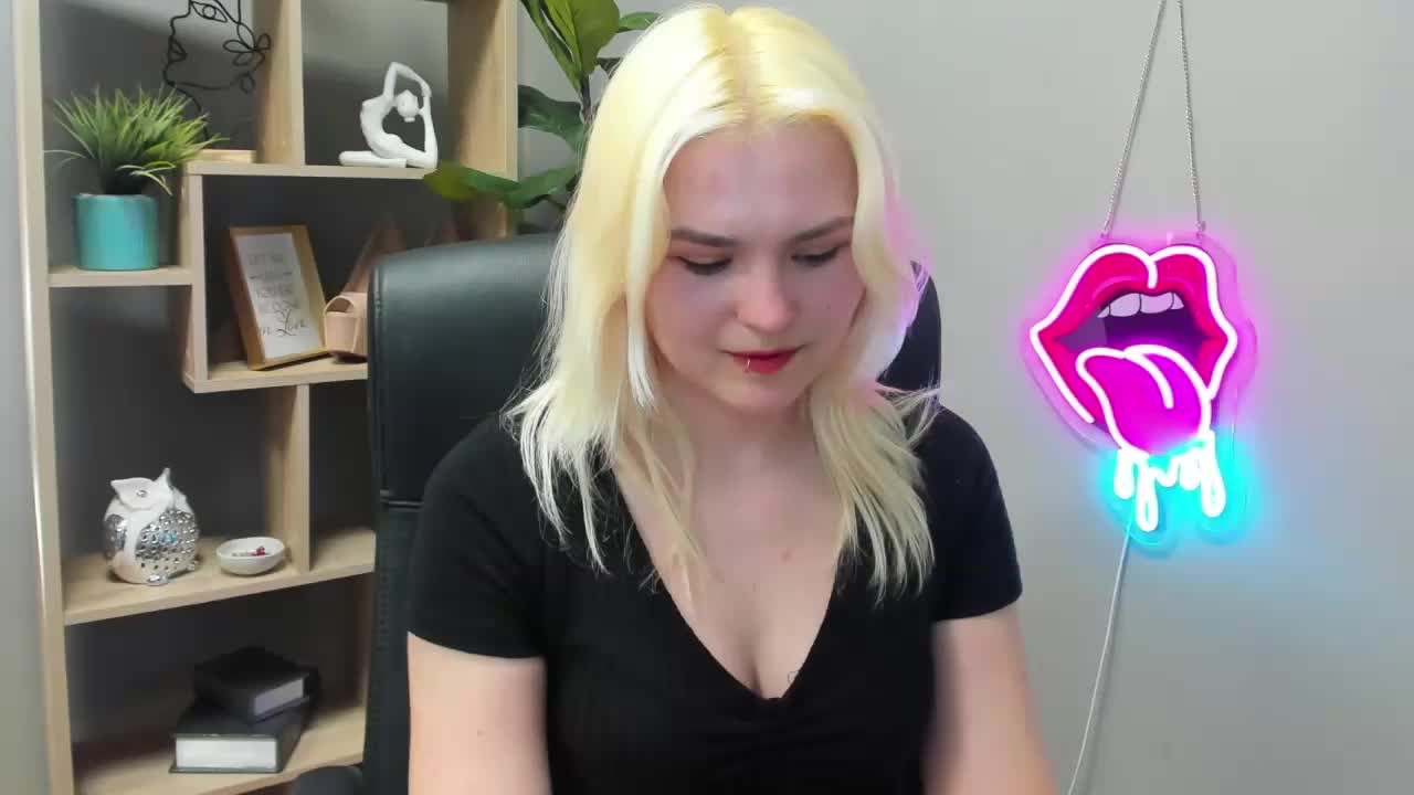 SweetLilyxo Live Sex April 28, 2026