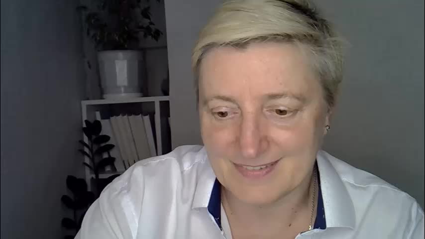 vea_motty Live Sex April 28, 2026