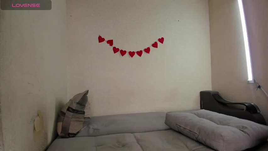 bany_lee Live Sex April 28, 2026