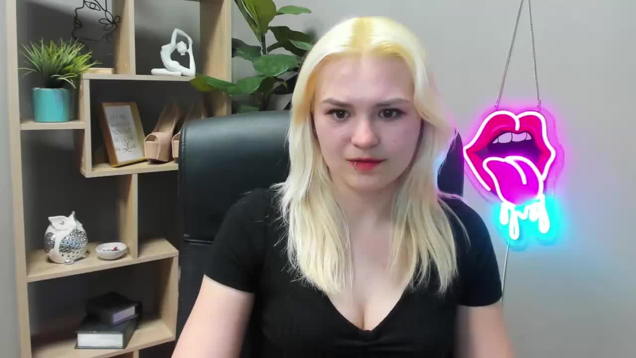 SweetLilyxo Live Sex April 28, 2026