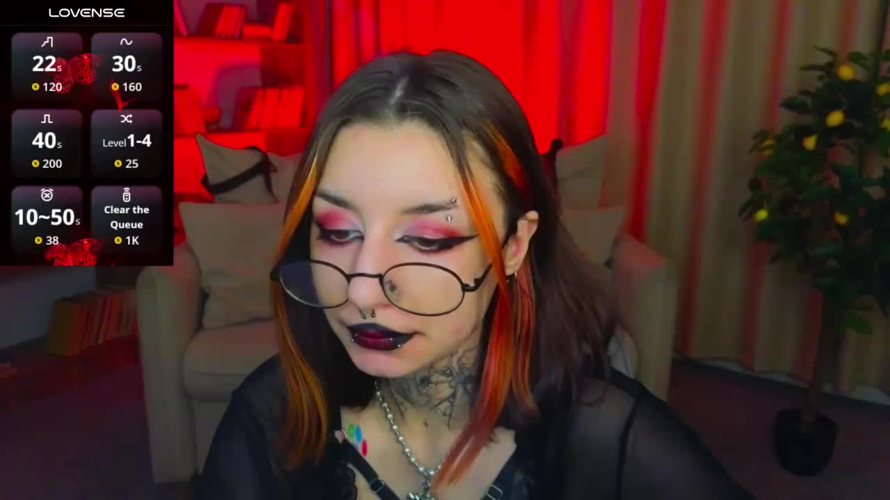 MistressMarcelline Live Sex April 28, 2026