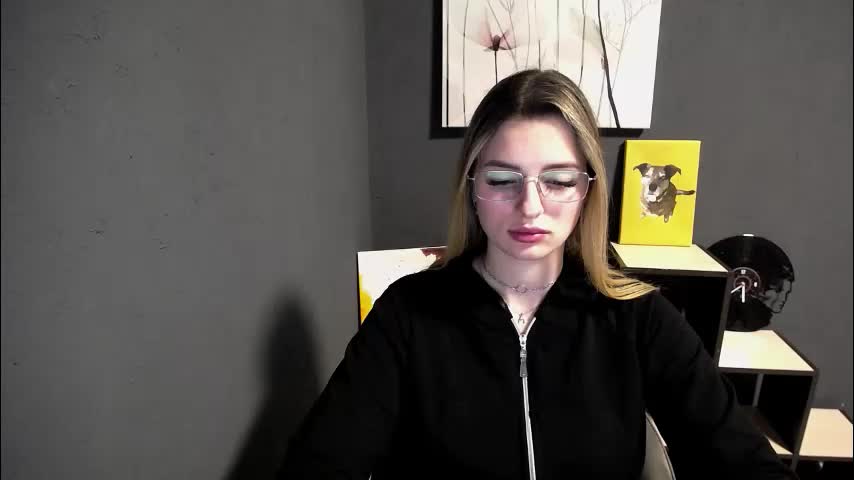 olivia_vi Live Sex April 28, 2026